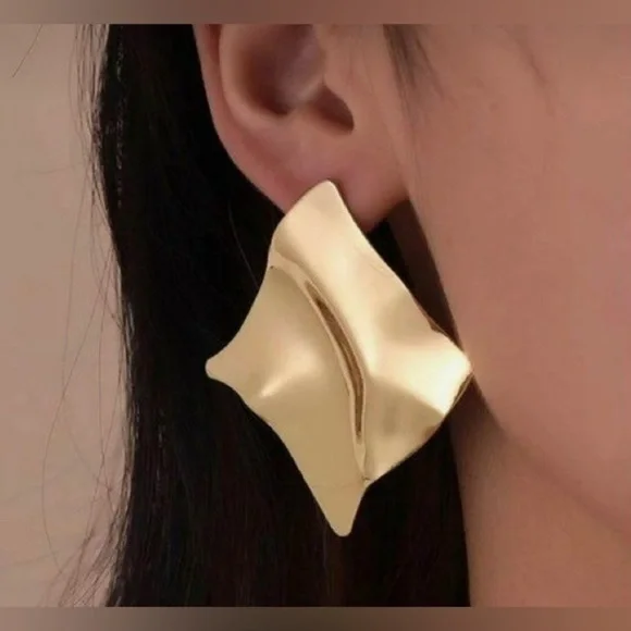 Gold Irregular Square Metal Stud
Earrings - Picture 2 of 6